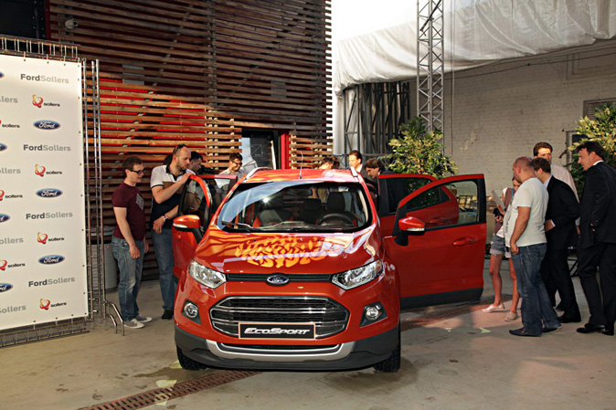 Ford EcoSport встанет на конвейер в России